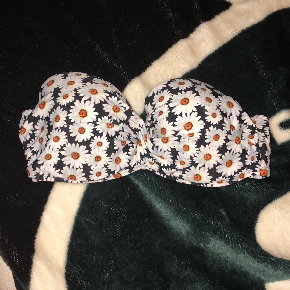 Daisy bikini top XL